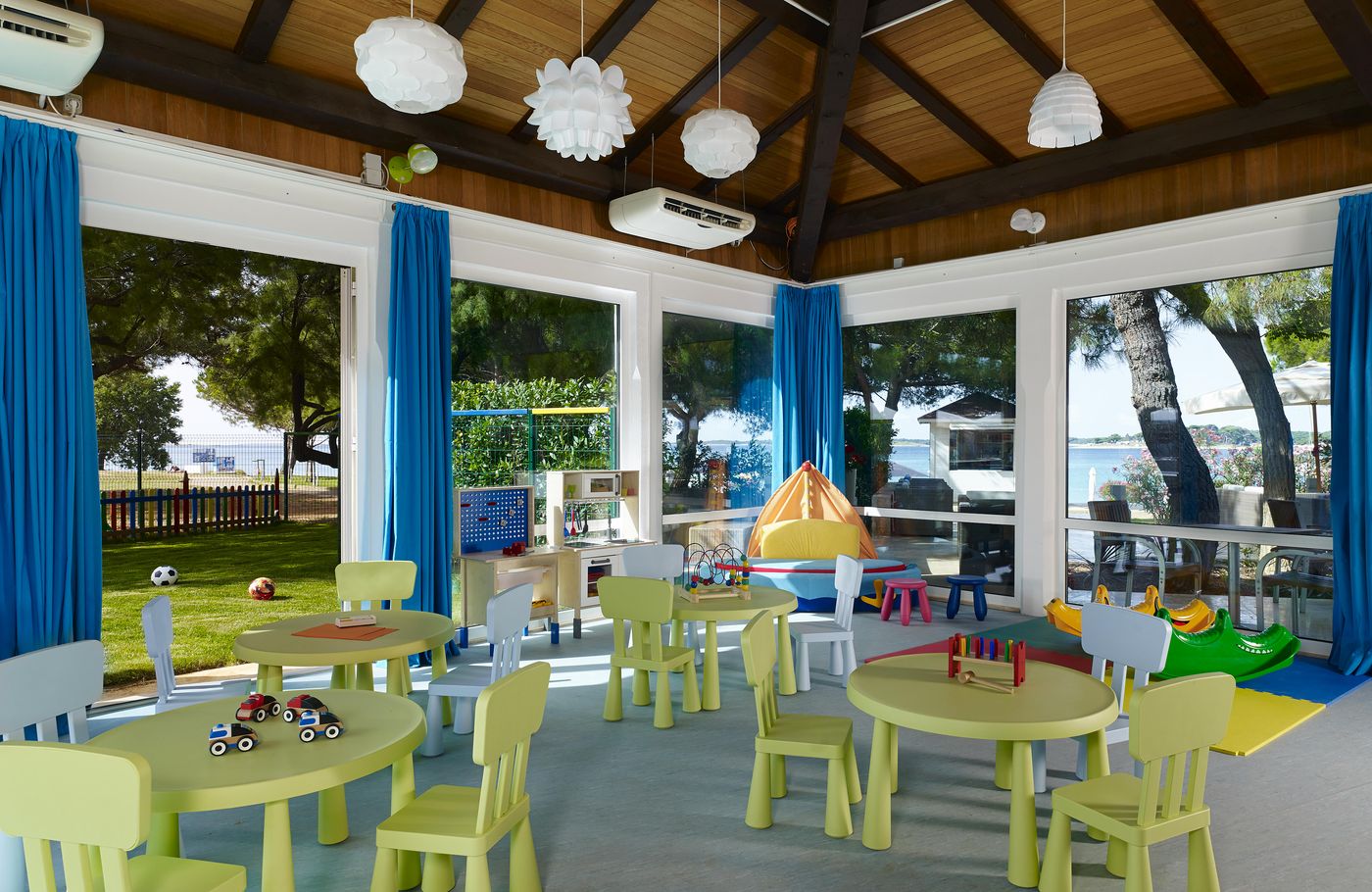 Park-Plaza-Belvedere-Sports-and-Entertainment-50