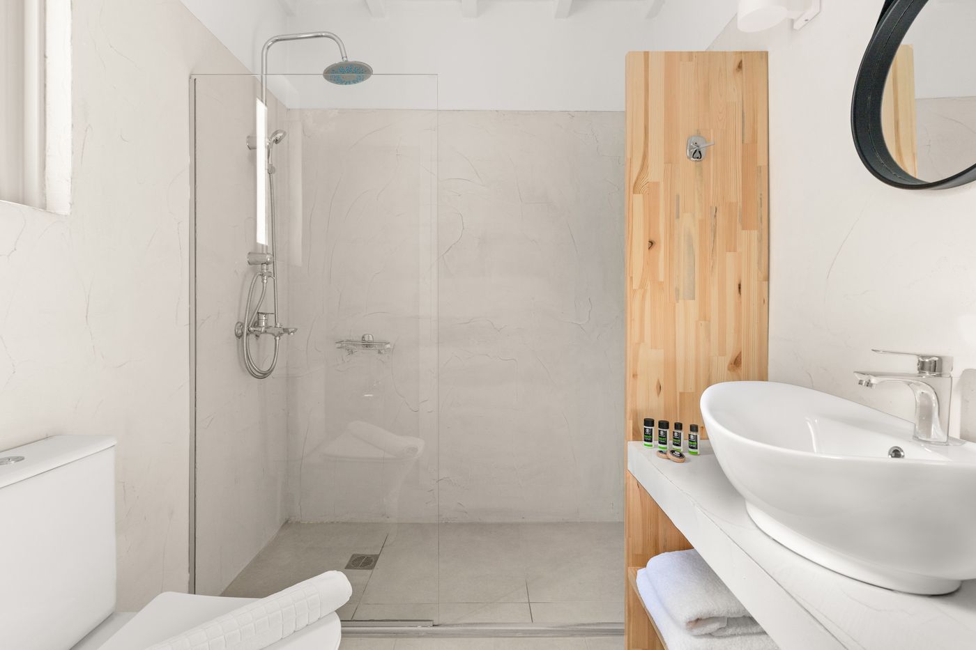 Penelope-Village-Room-43