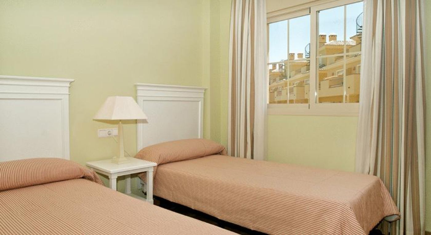 Golf---Beach-Vista-Real-General-view-15