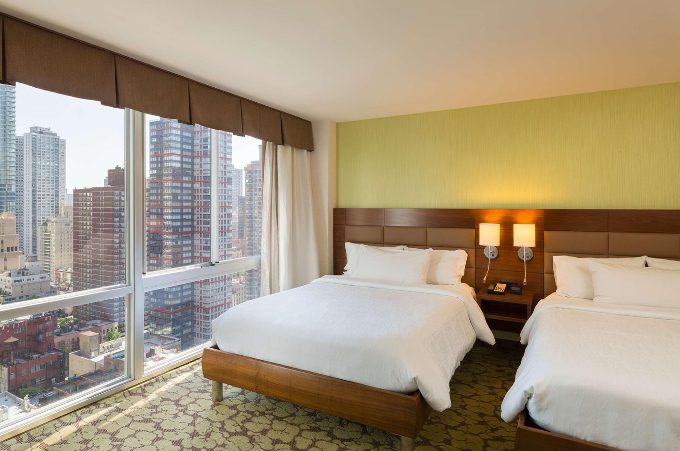 Hilton-Garden-Inn-Midtown-East-Room-8