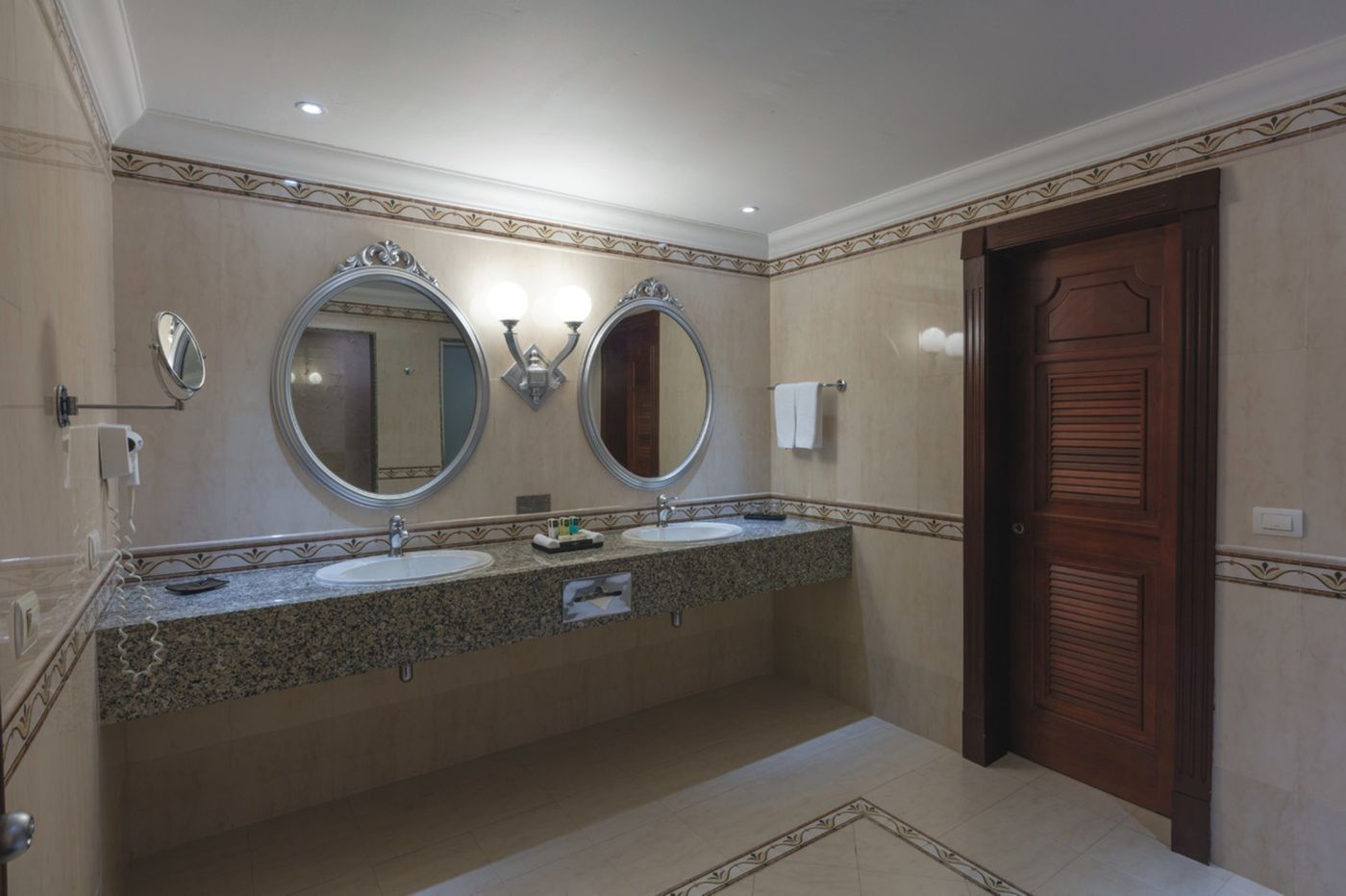 Riu-Palace-Las-Americas-All-Inclusive-Room-35