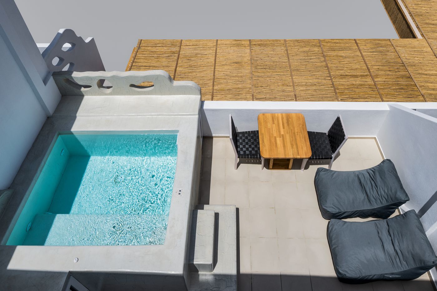 Aelia-Luxury-Suites-Room-11