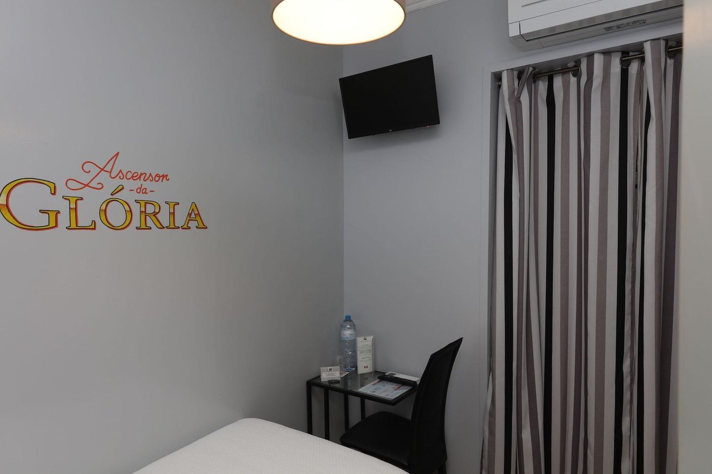 O-El-trico-Guesthouse-Room-38