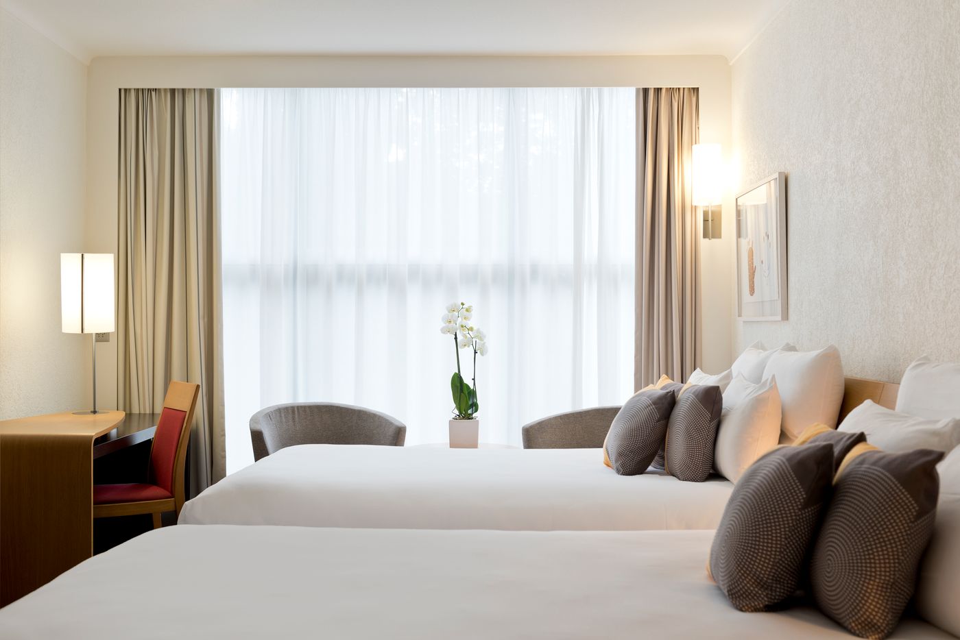 Novotel-Geneve-Centre-Room-18
