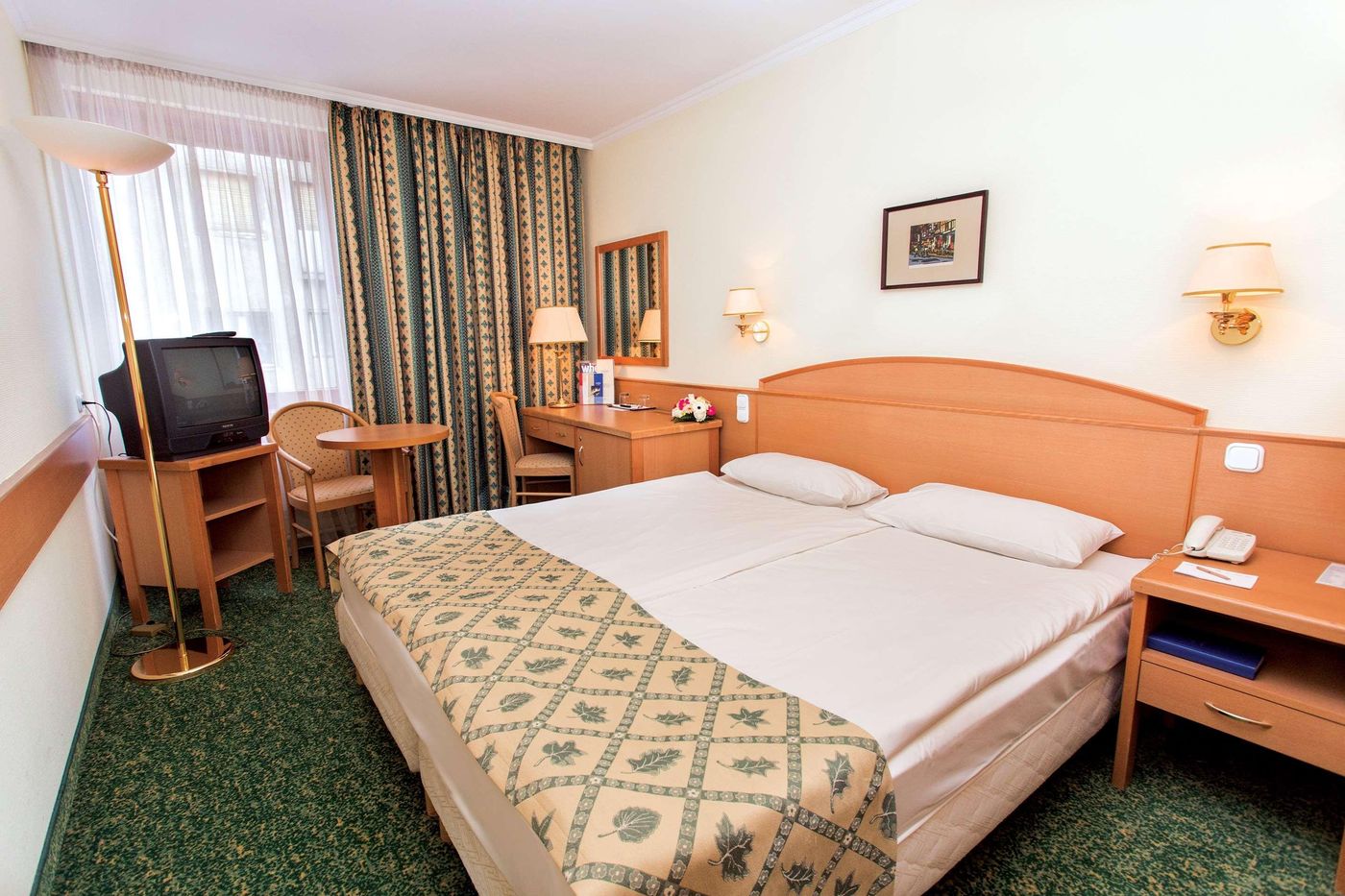 Hotel-Erzsebet-City-Center-Room-10