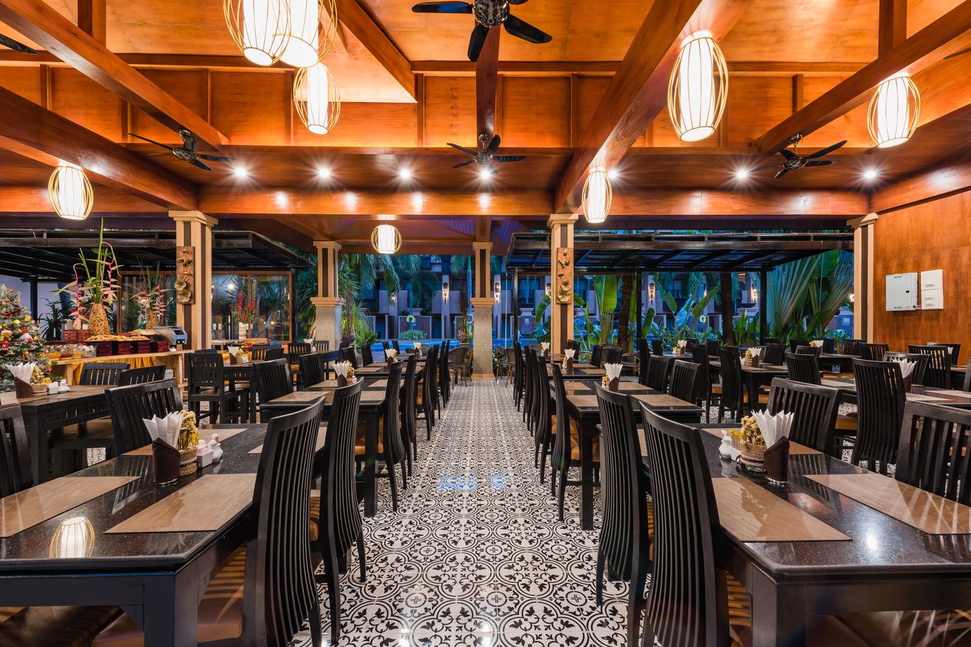 Princess-Kamala-Beach-Front-Hotel-Restaurant-63