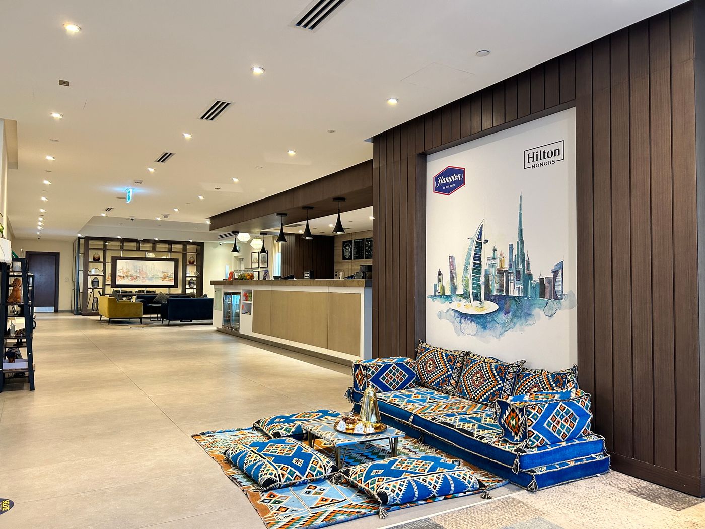 Hampton-by-Hilton-Dubai-Al-Barsha-Lobby-27