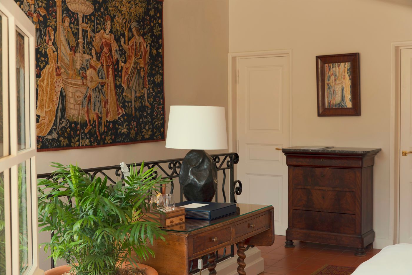 Hotel-La-Ponche-Room-25