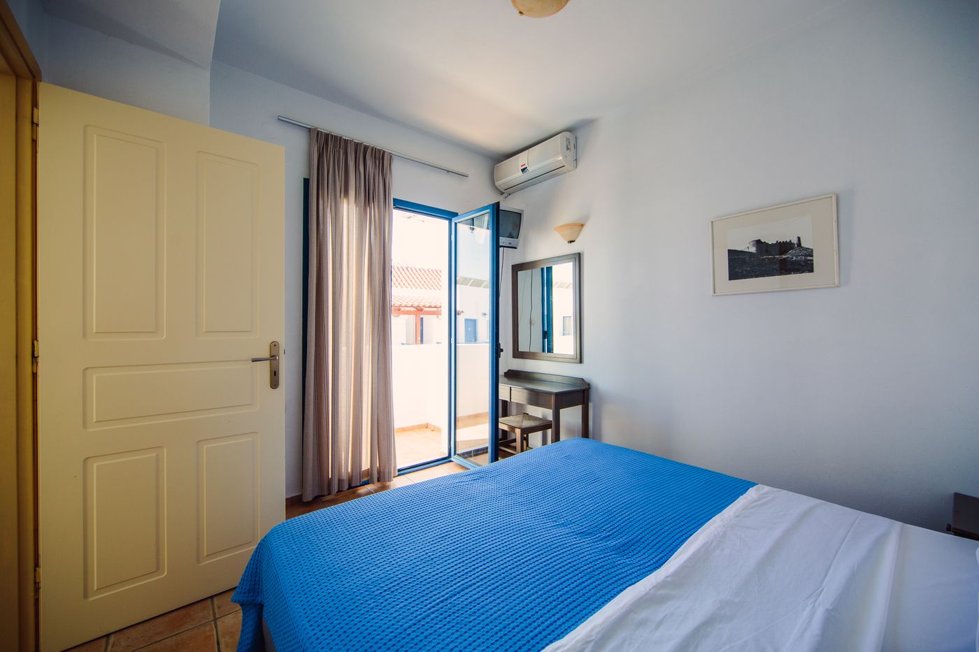 Hotel-Iliana-Panormos-Room-24