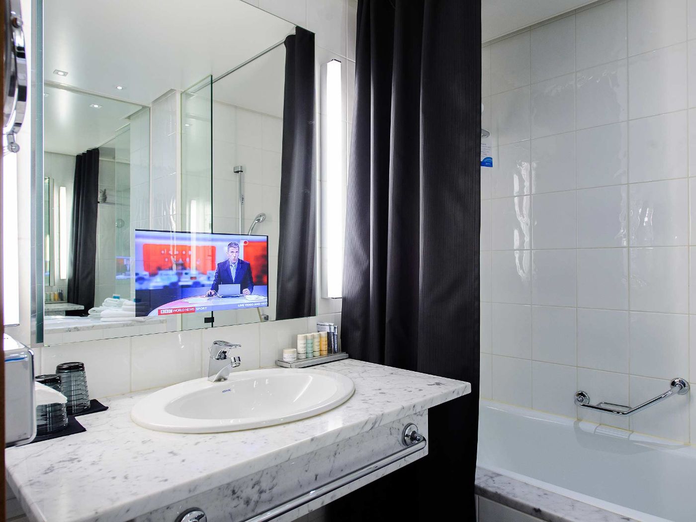 Radisson Blu Plaza Hotel-Finland-HELSINKI-General view-2