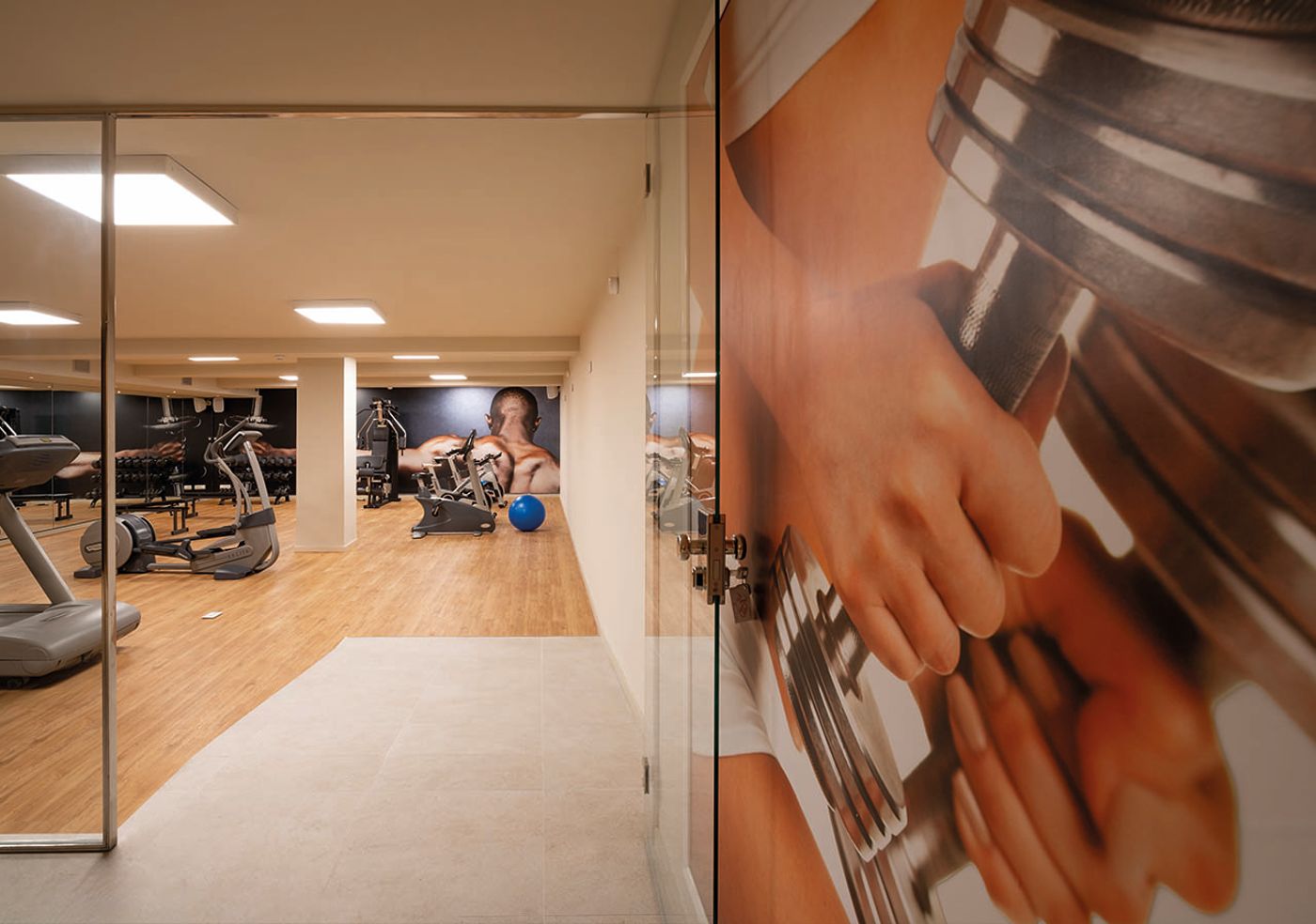 Aqua-Hotel-Promenade-Sports-and-Entertainment-54