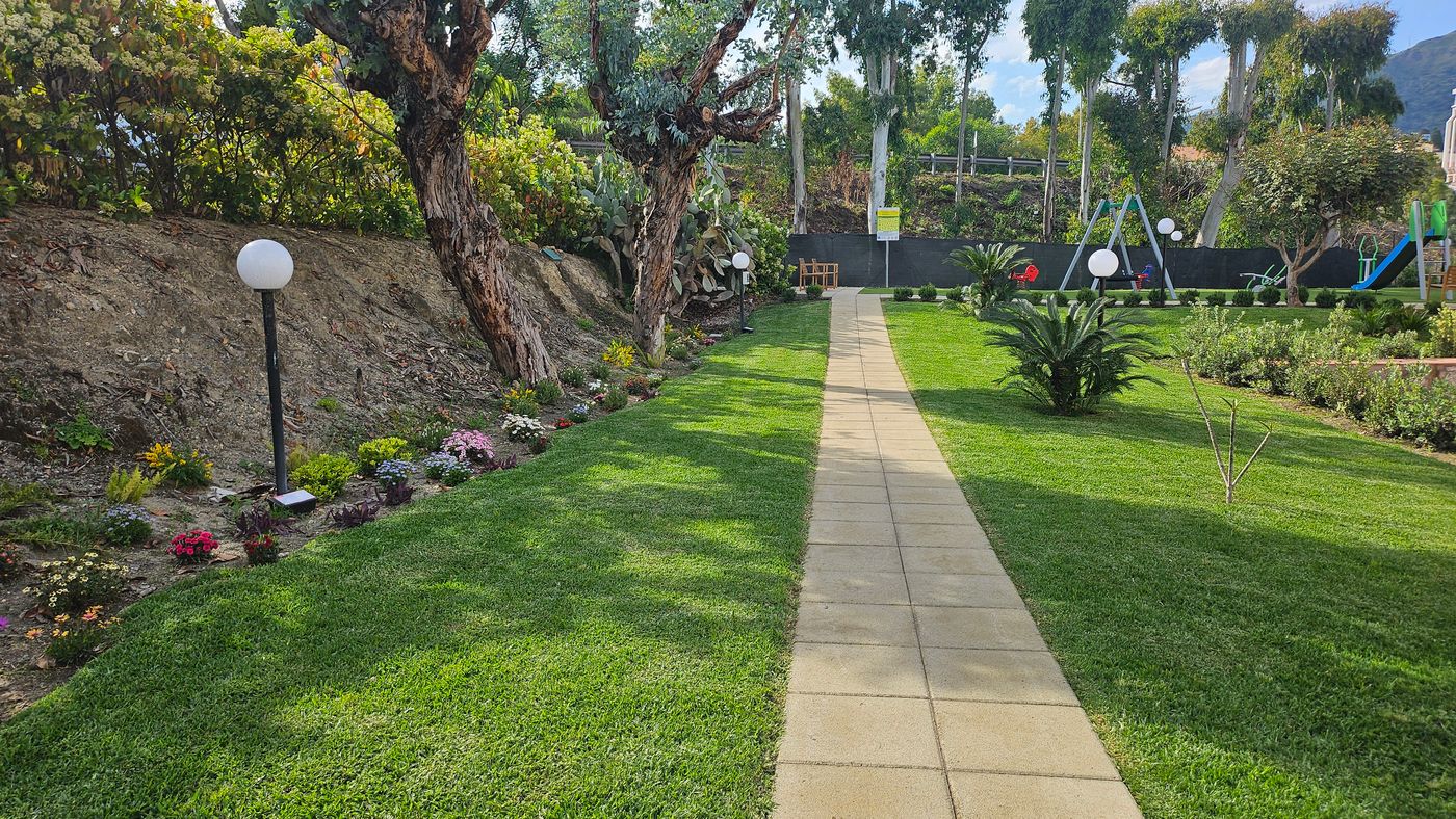 Residence-Villa-Giardini-Sports-and-Entertainment-25