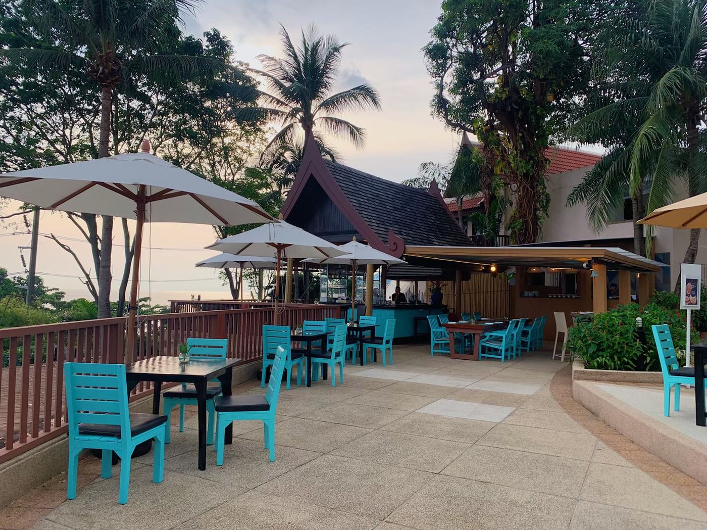 Novotel-Phuket-Resort-Bar-19
