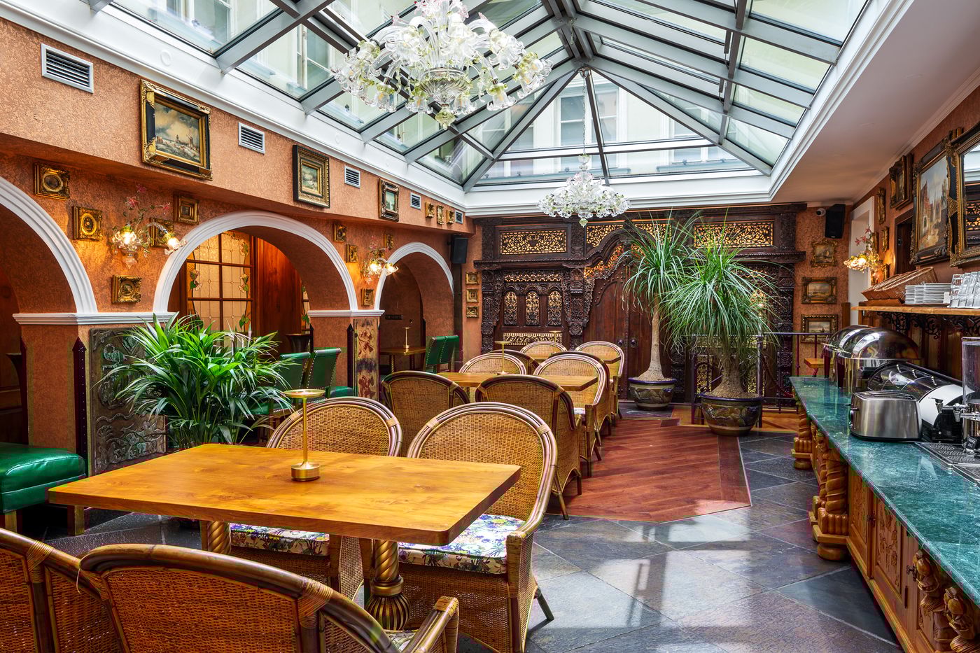 Hotel-U-Zlateho-Stromu-Prague-by-BHG-Restaurant-10