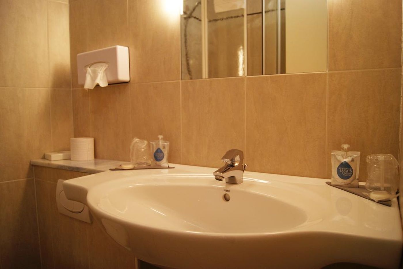 The Originals City Hotel Hippocampe Sete Balaruc - France - BALARUC LE VIEUX - General view - 3