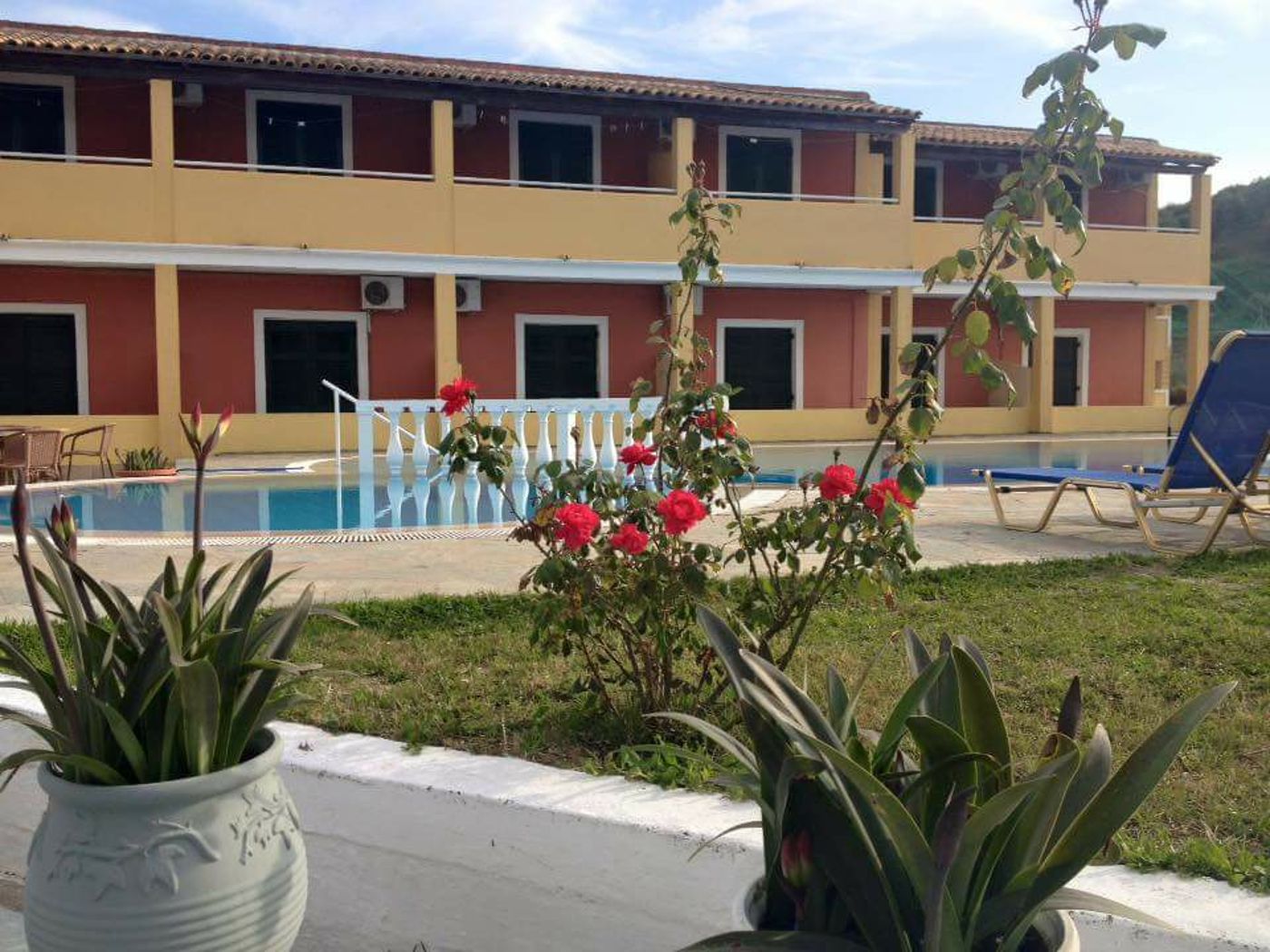 Alexis-Pool-Apartments-General-view-6