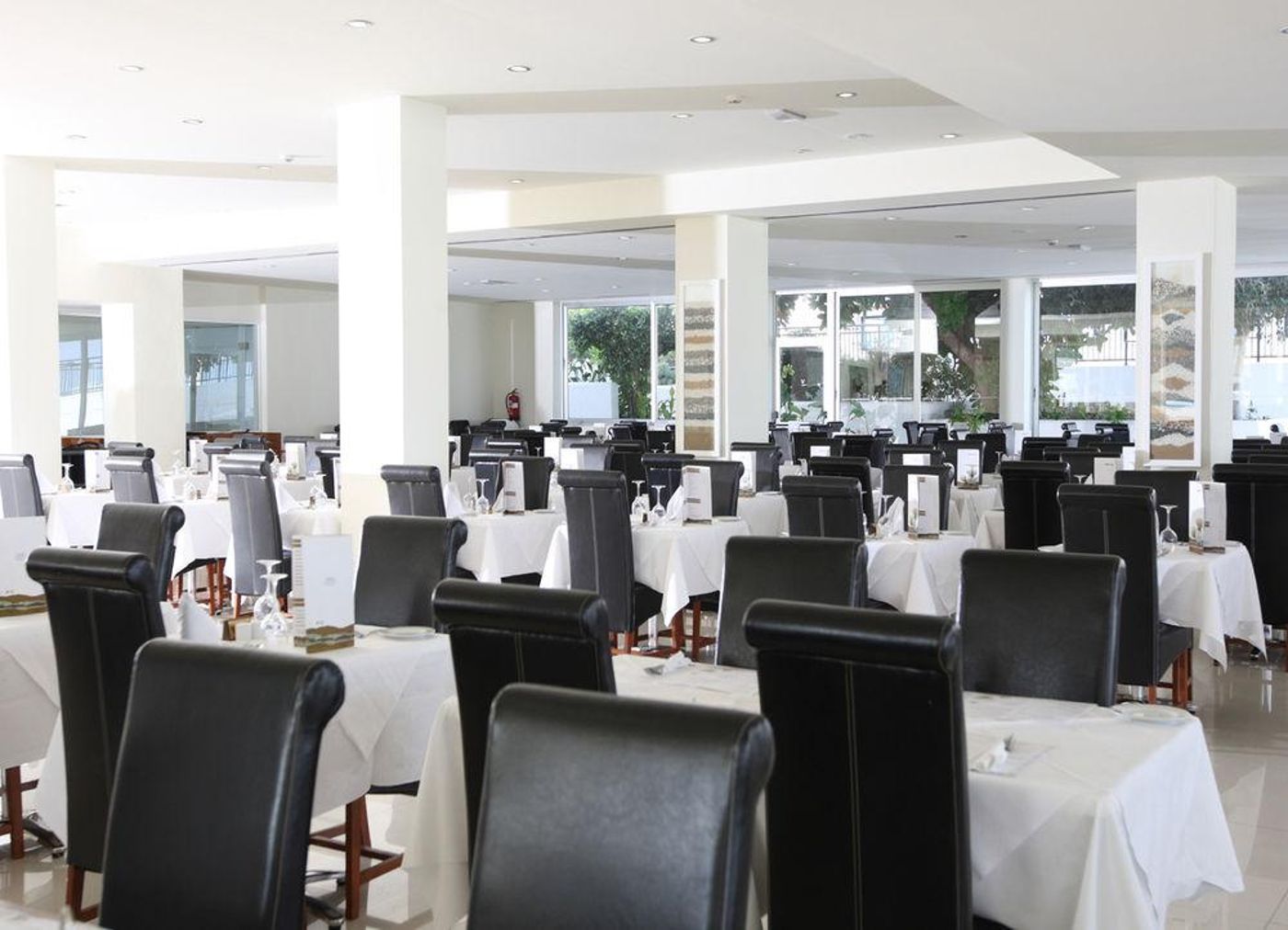 Tsokkos-Vrissiana-Beach-Hotel-Restaurant-22