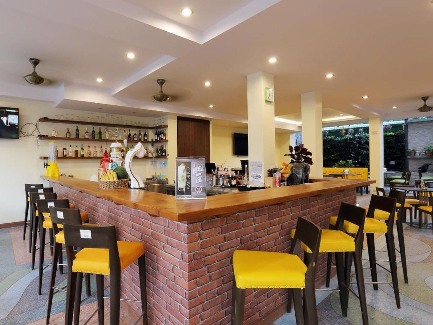 ON-Hotel-Phuket-Bar-27