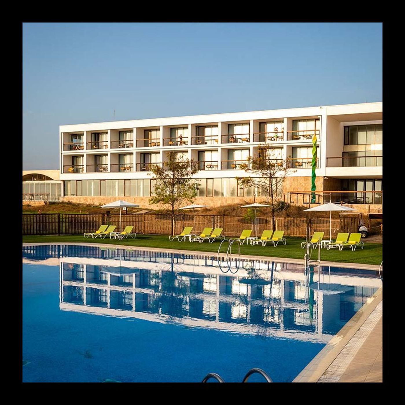 Parador-de-El-Saler-Pool-3