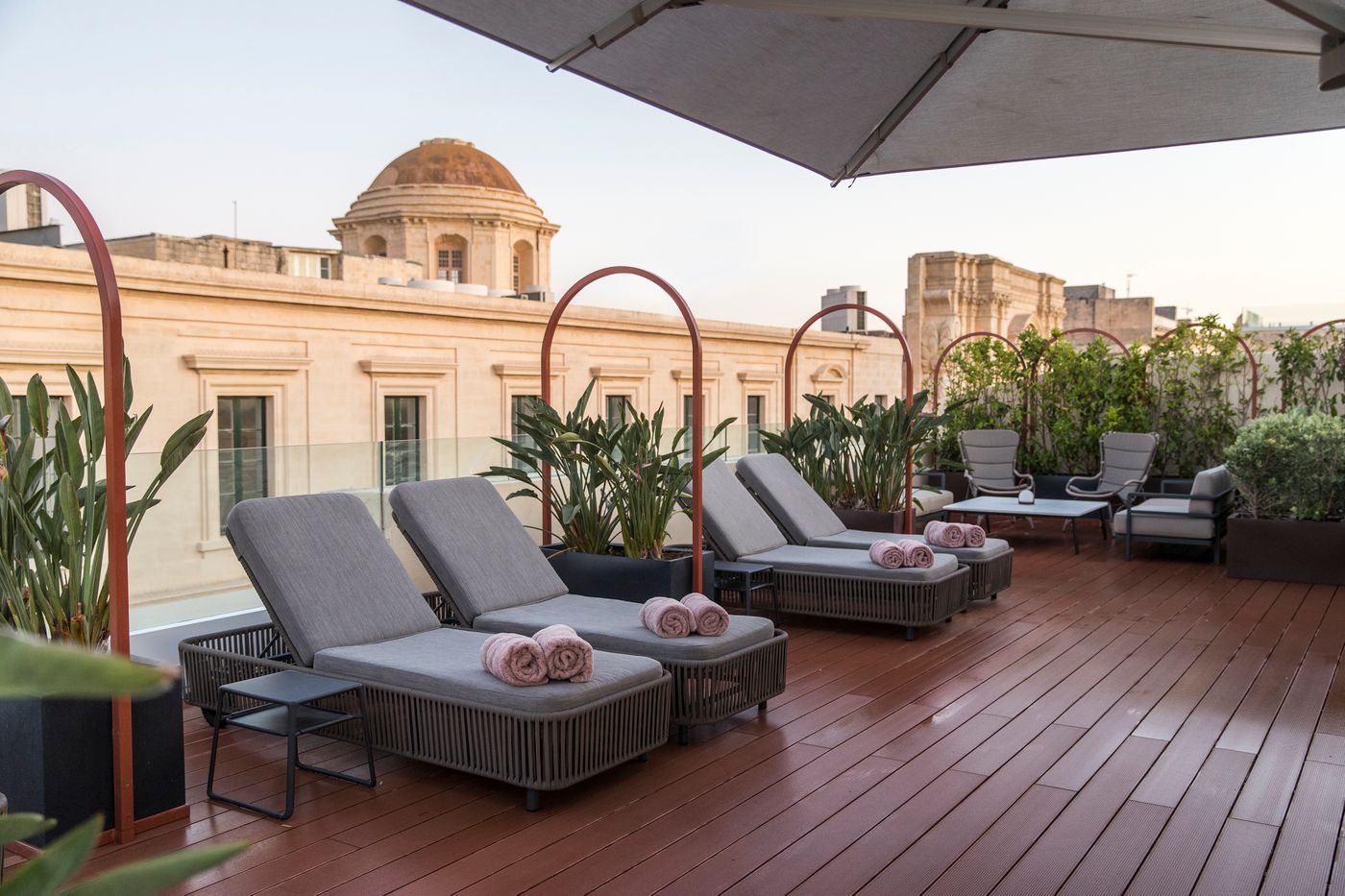 21 Rooftop Terrace Pix (143).jpg