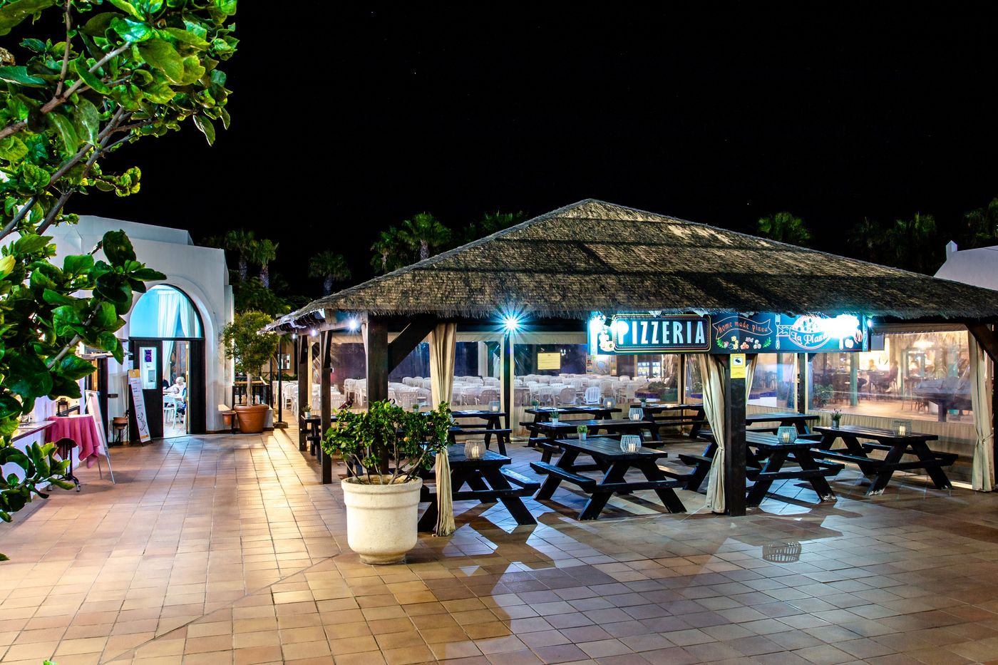 Oasis-Duna-Restaurant-19