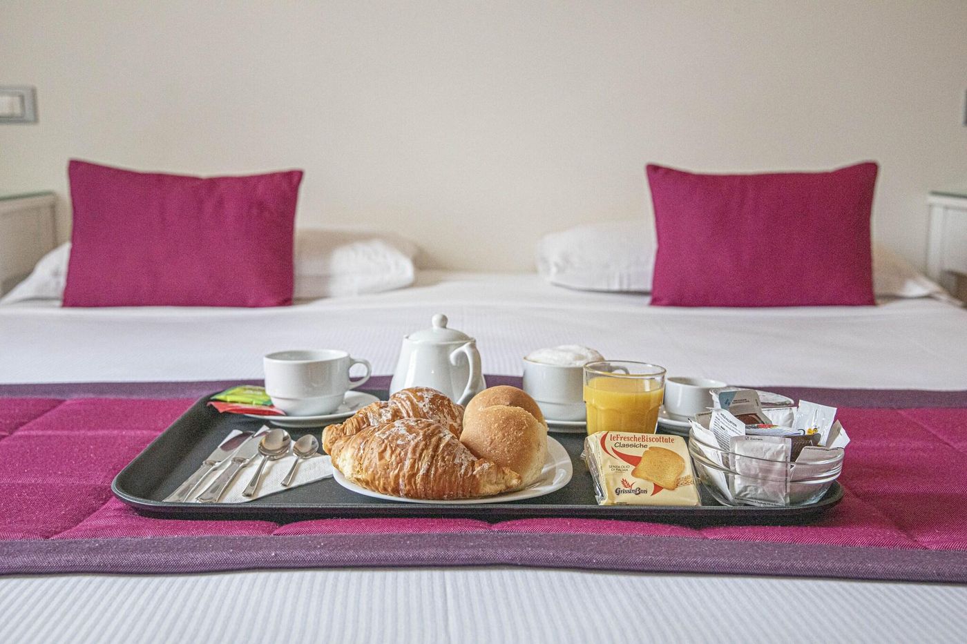 Domus-Castrense-Room-26