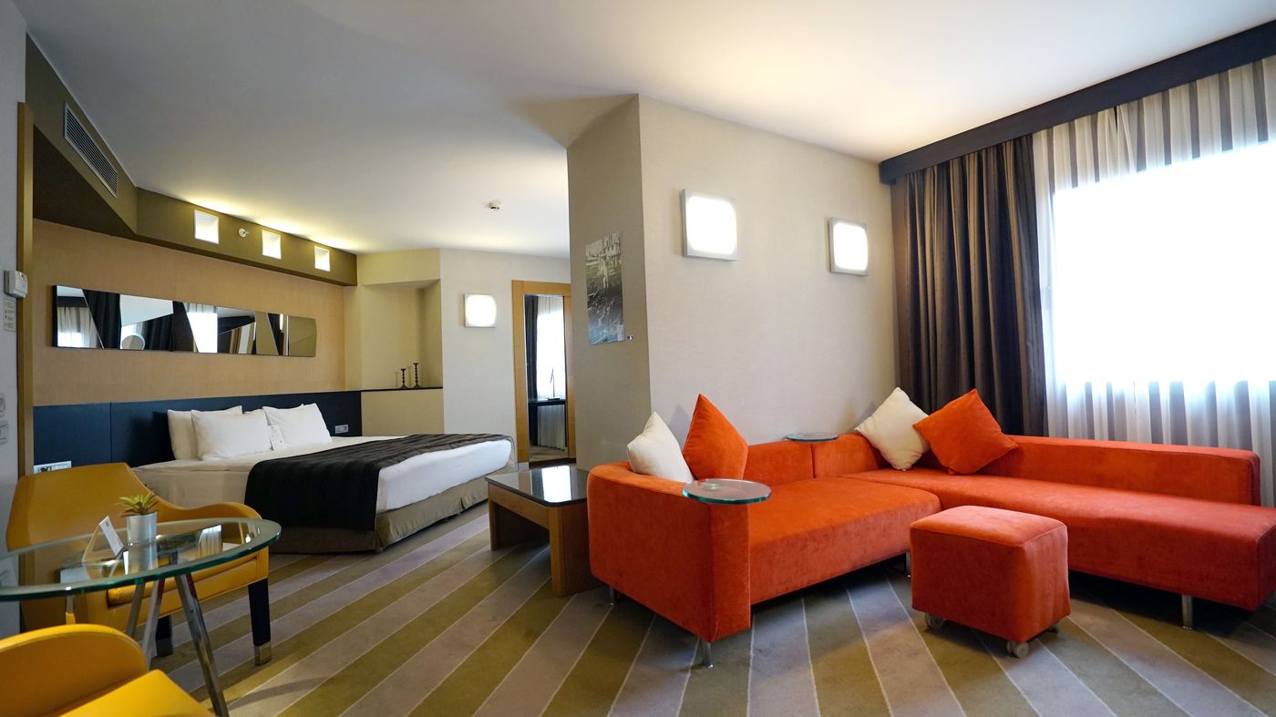 Point-Hotel-Taksim-Room-39