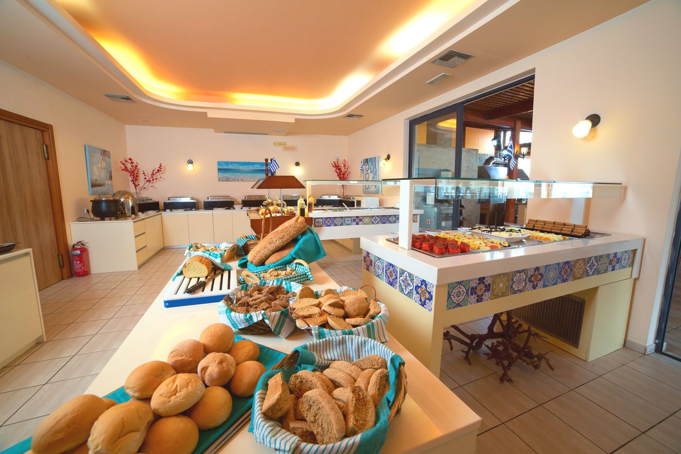 Blue-Aegean-Suites---Apts-Restaurant-40