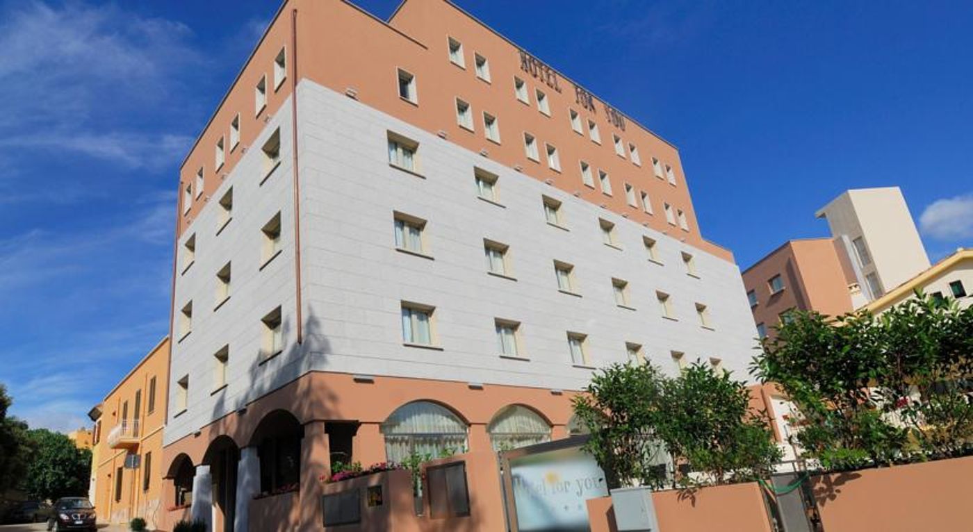 For You Hotel