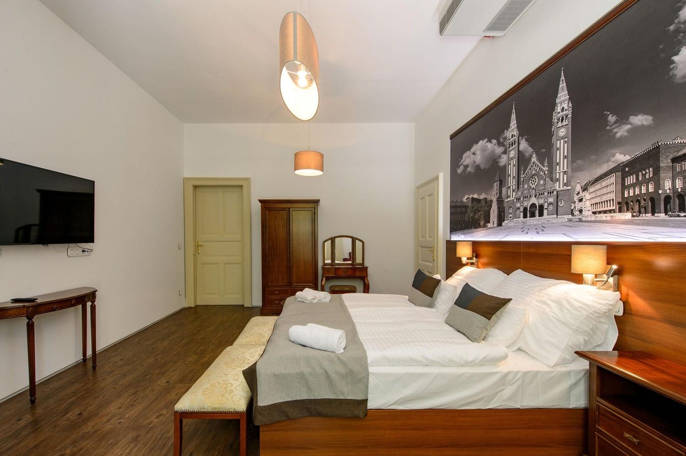 Klebelsberg-Kastely-Room-6