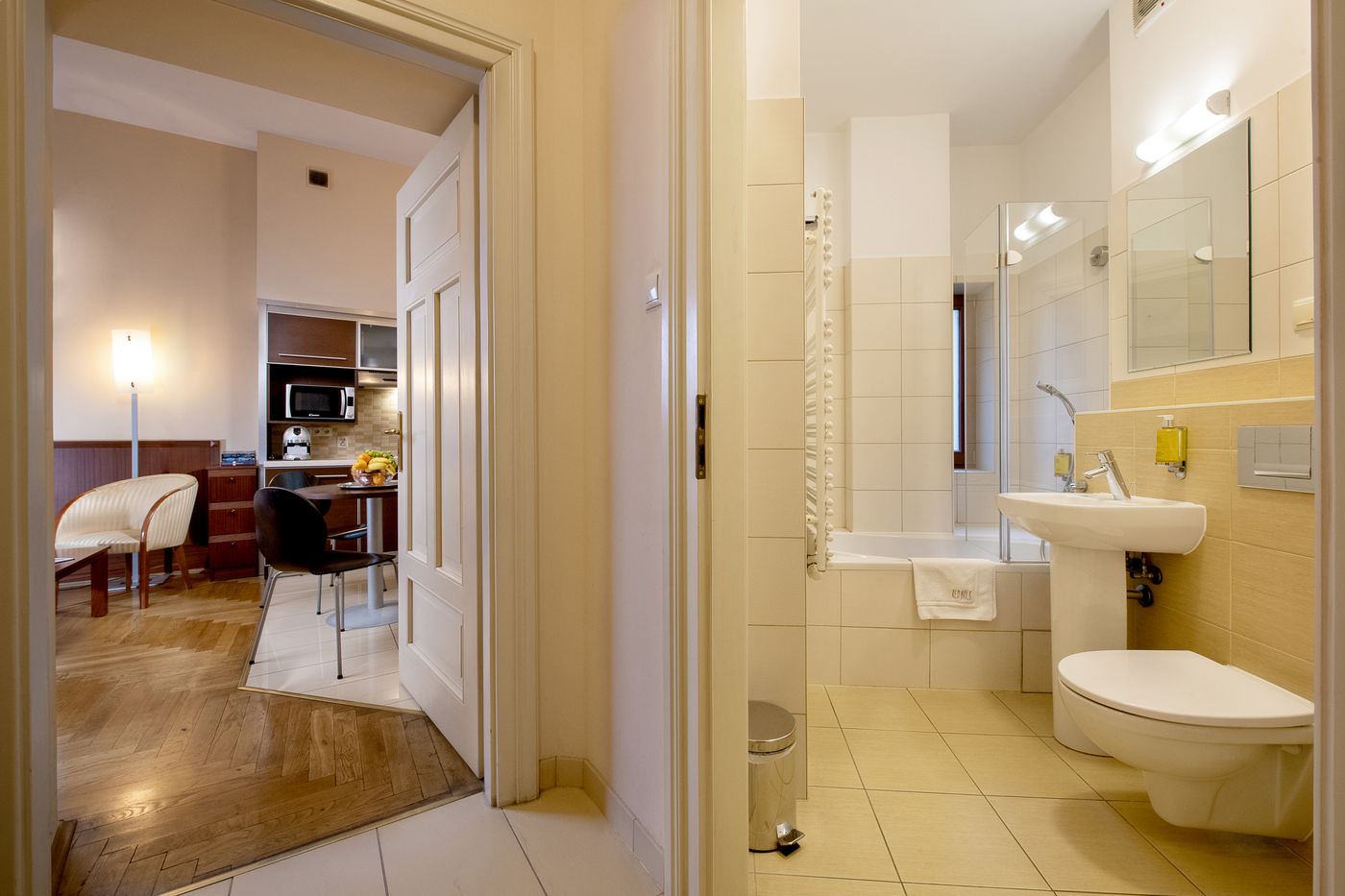 Red-Brick-Apartments-Room-21