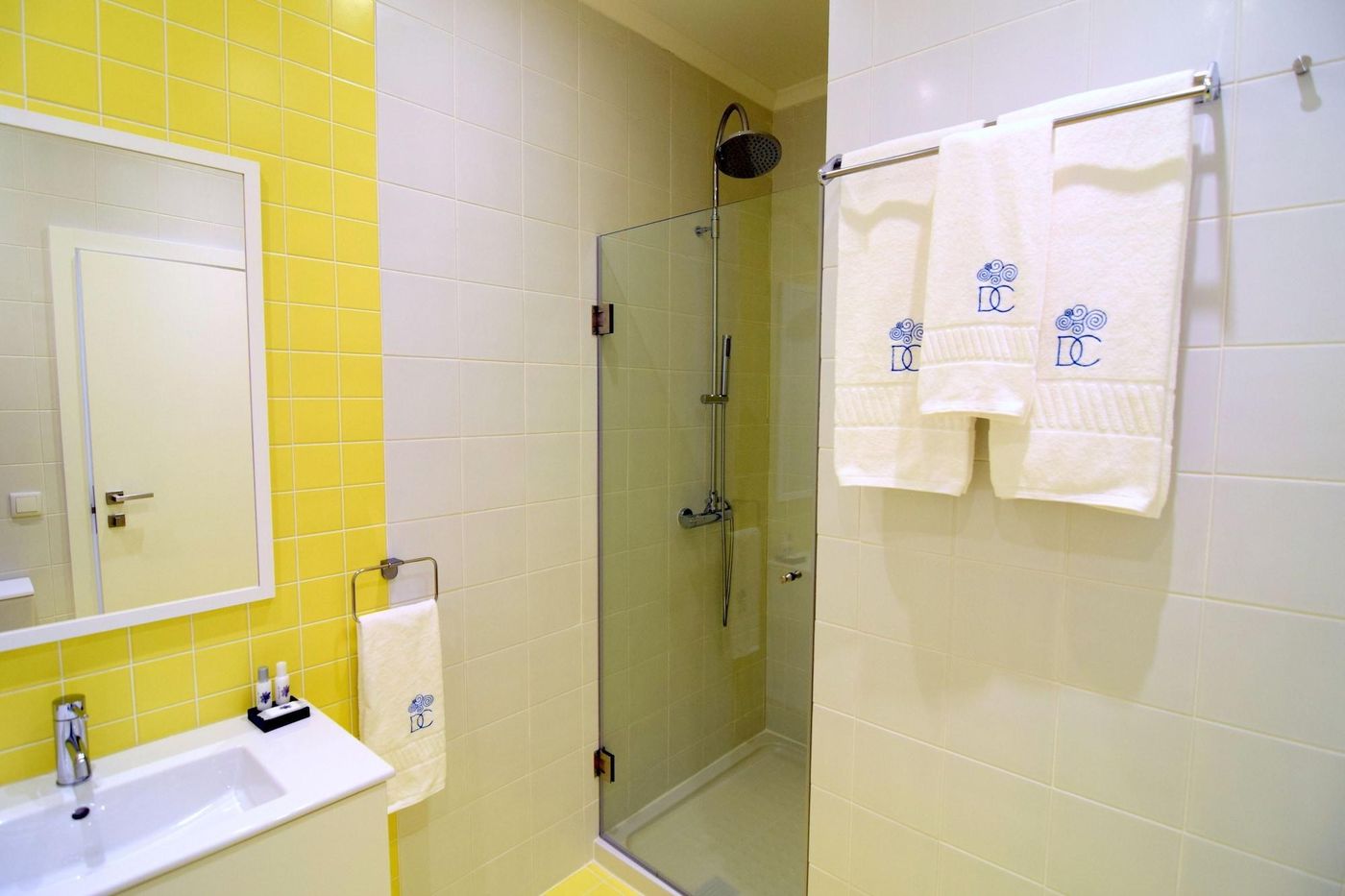 Chiado-Dream-Apartments-Room-24