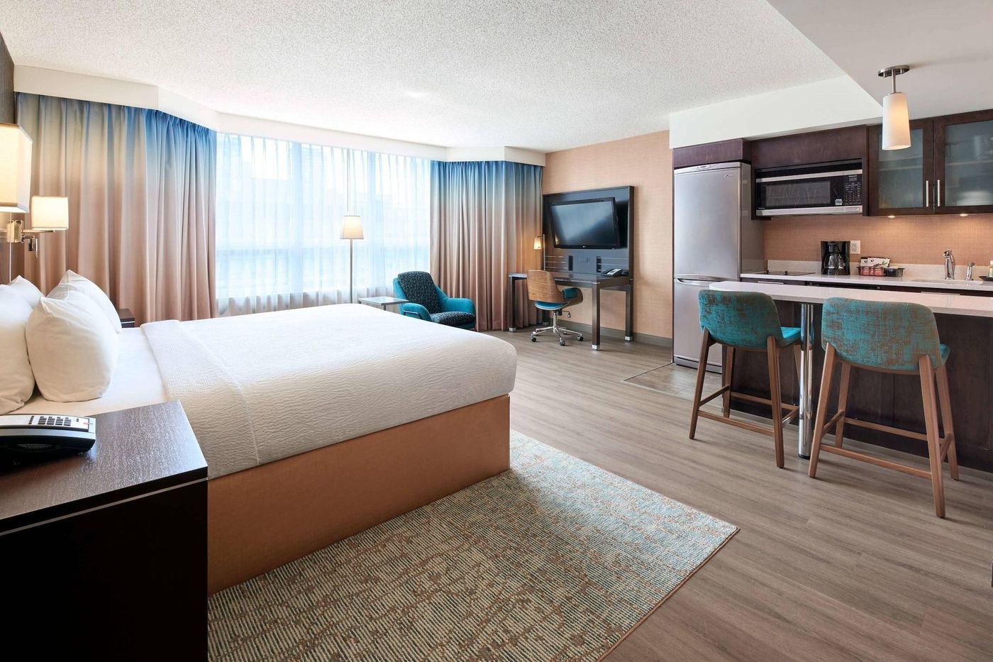 Residence-Inn-By-Marriott-Vancouver-Downtown-Room-18
