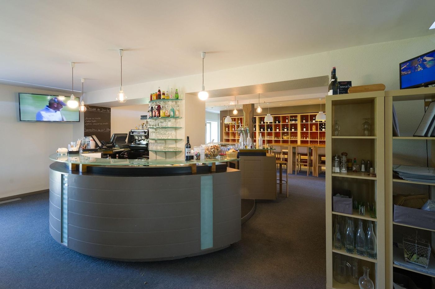 Hôtel Restaurant La Sorelle - France - VILLETTE-SUR-AIN - Bar - 5