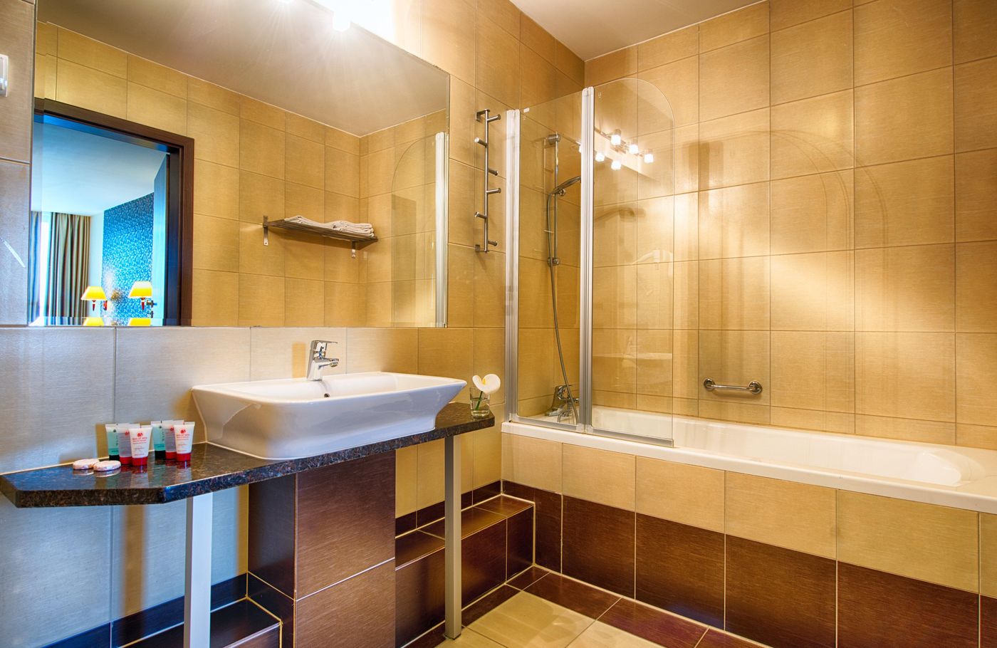 Leonardo-Royal-Hotel-Warsaw-Room-64