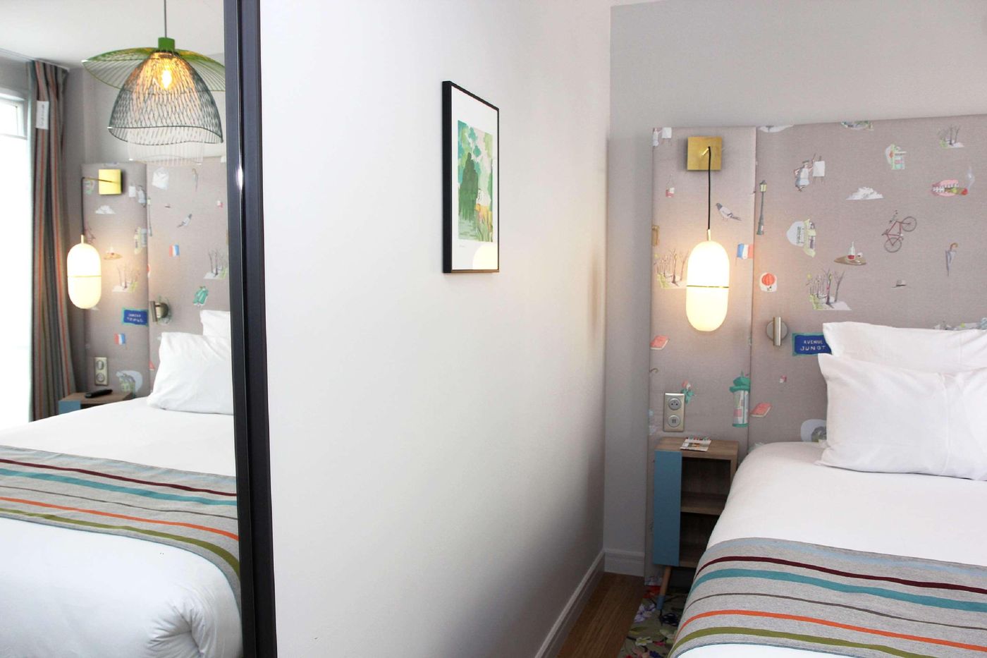 Hotel-Litteraire-Marcel-Ayme--BW-Premier-Collectio-Room-40