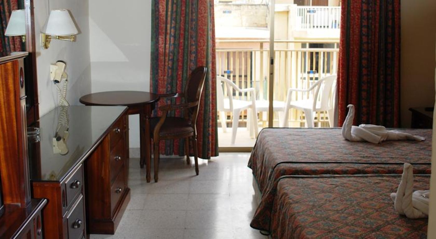 The-Bugibba-Hotel-Room-20