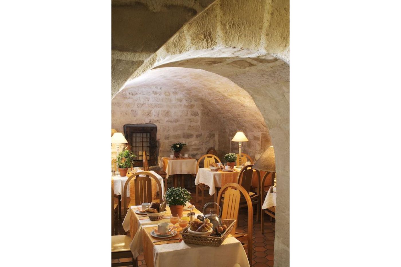 France-Louvre-Restaurant-16