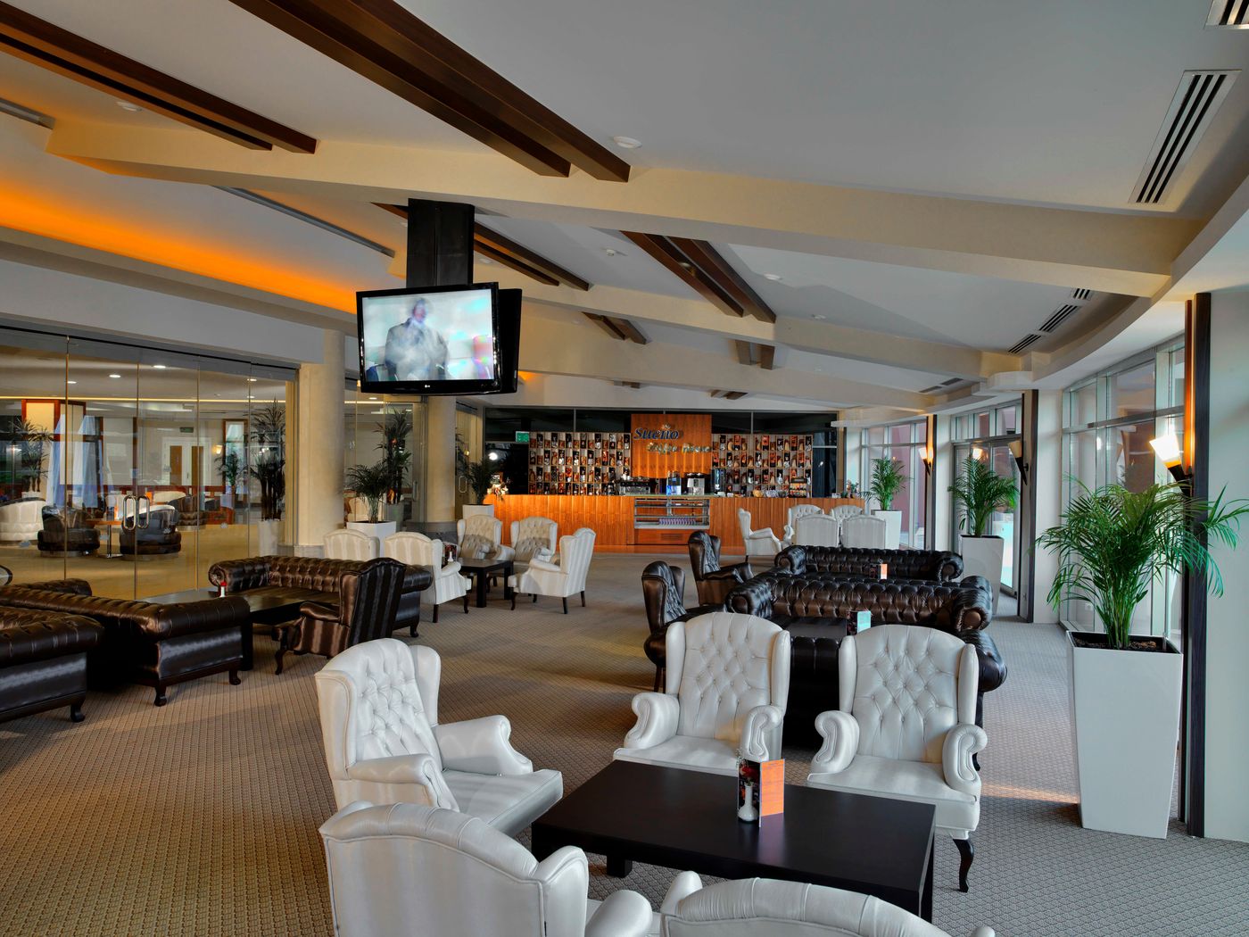 Sueno-Hotels-Beach-Side-Lobby-37