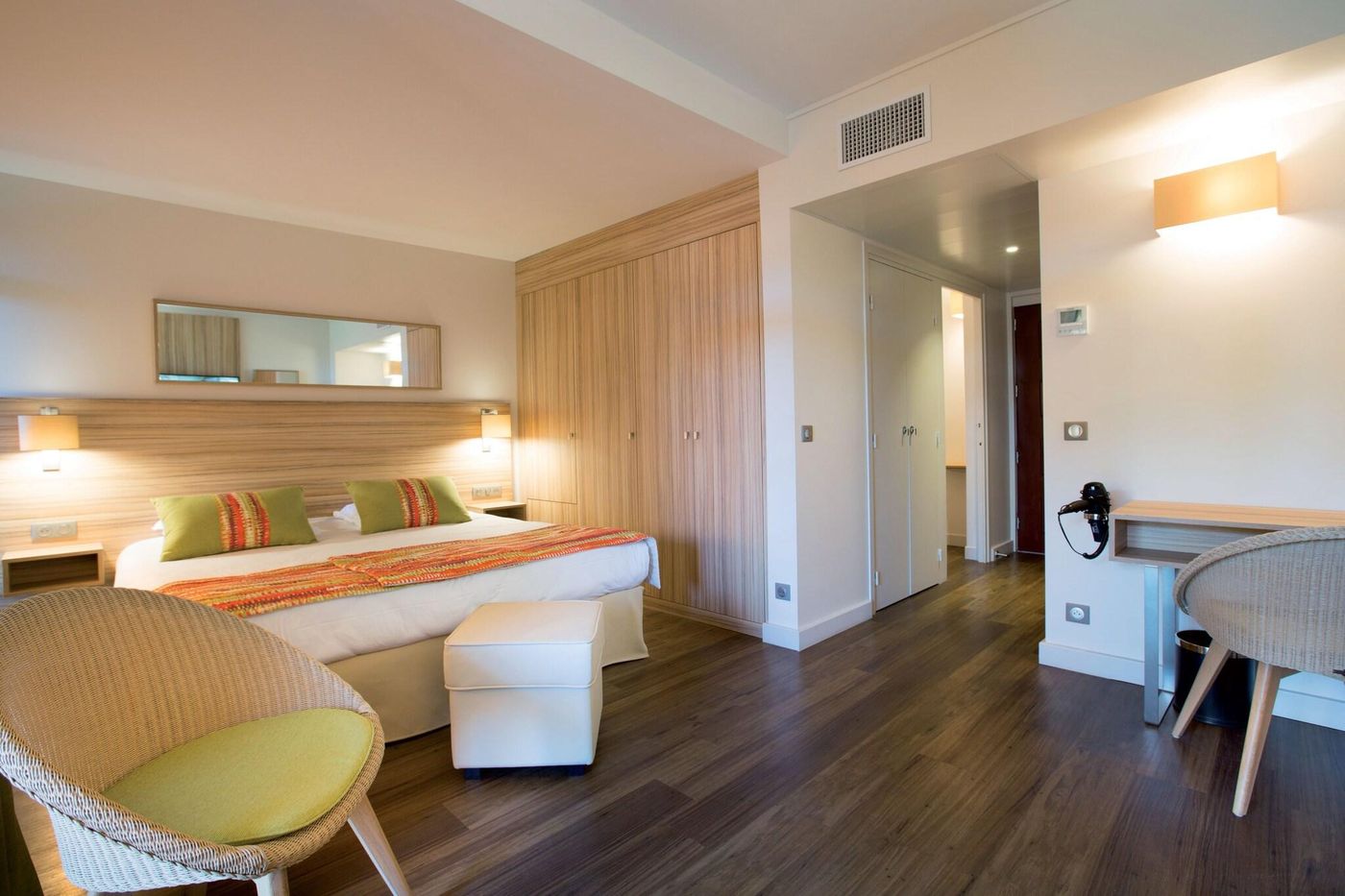 Hotel-Delcloy-Vacances-Bleues-Room-14