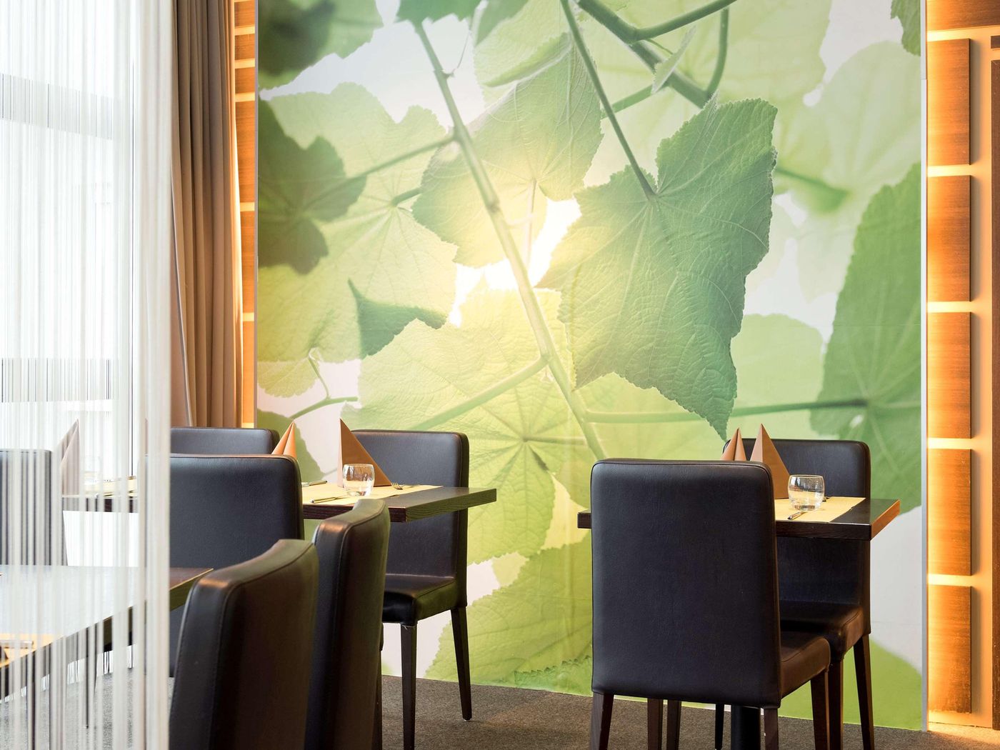 ibis-Luxembourg-Aeroport-Restaurant-14