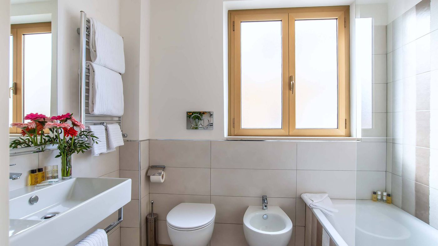 Fragance St Peter Hotel