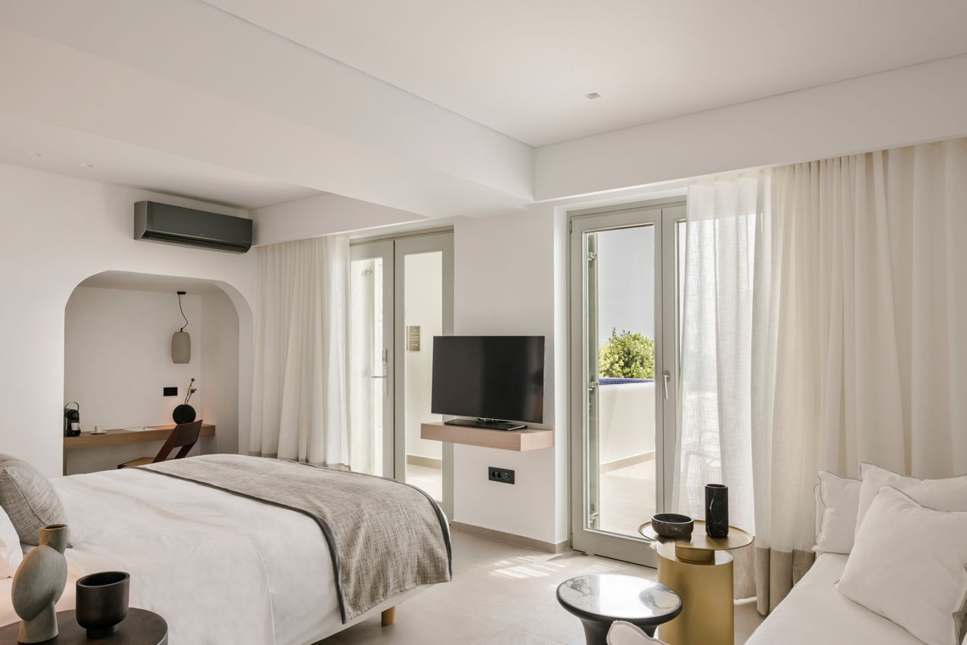 Mykonos-Grace-Room-23