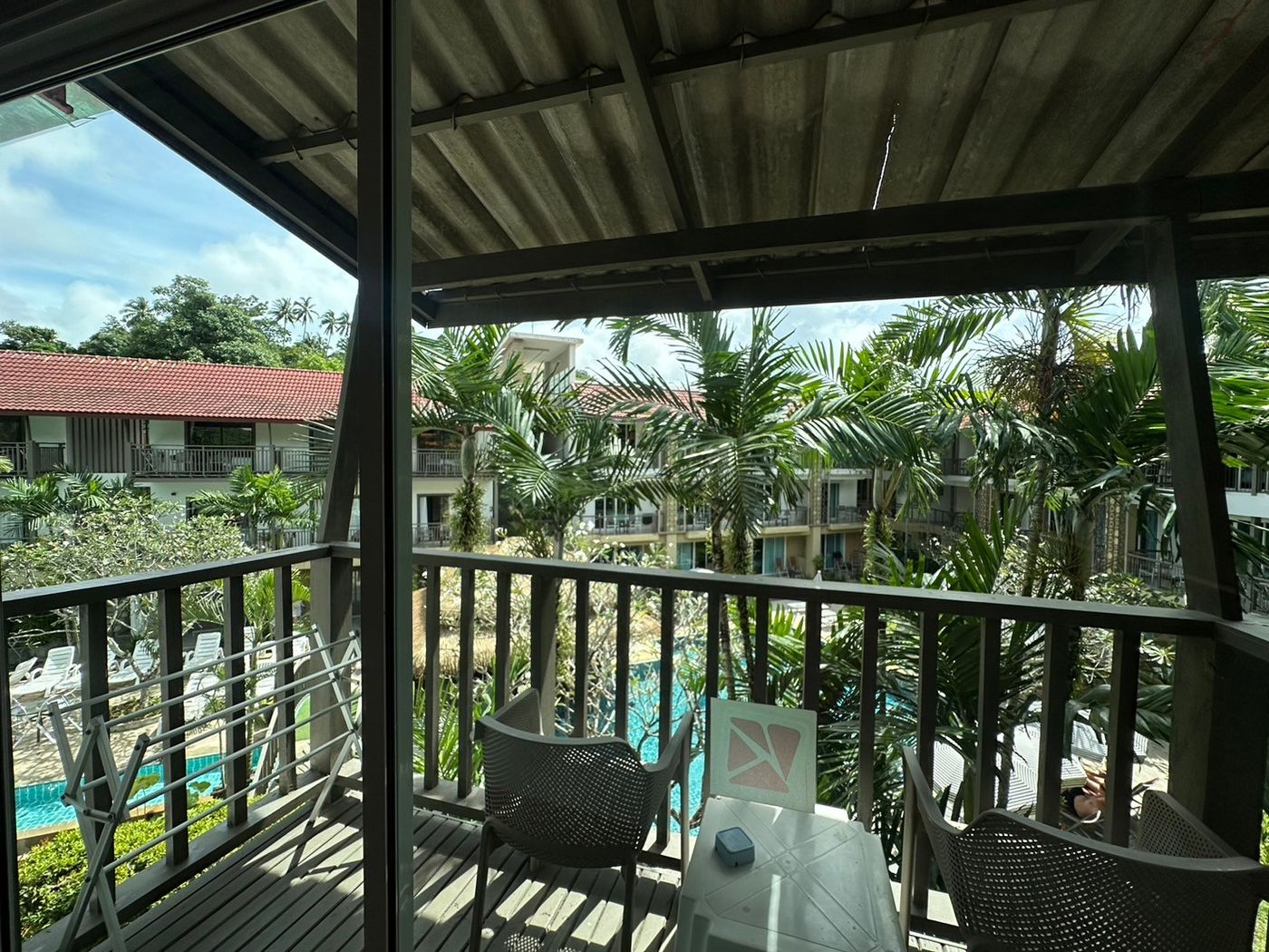 Baan-Karon-Resort-Room-4