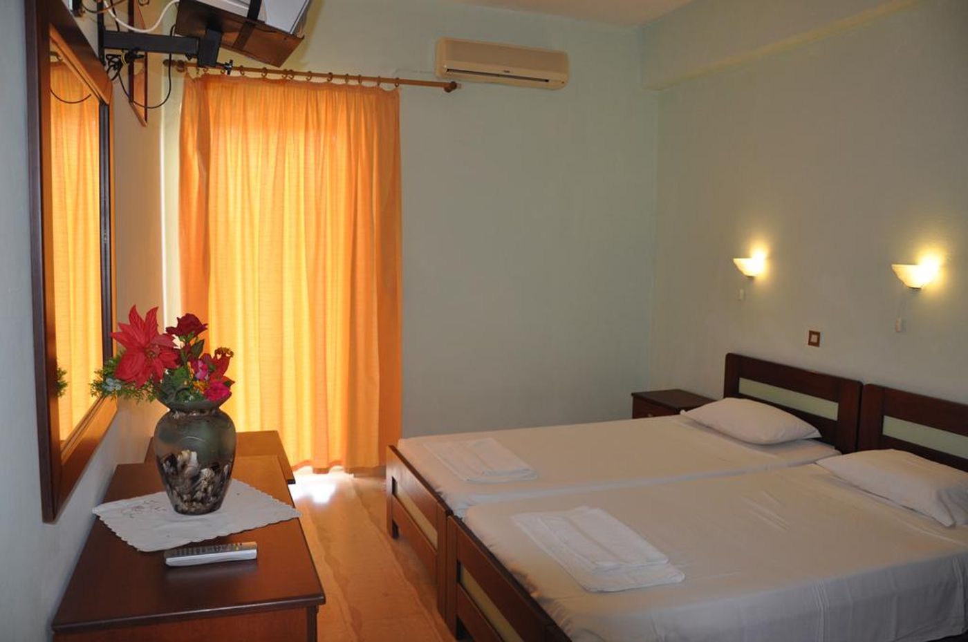 Aggelos Family Hotel