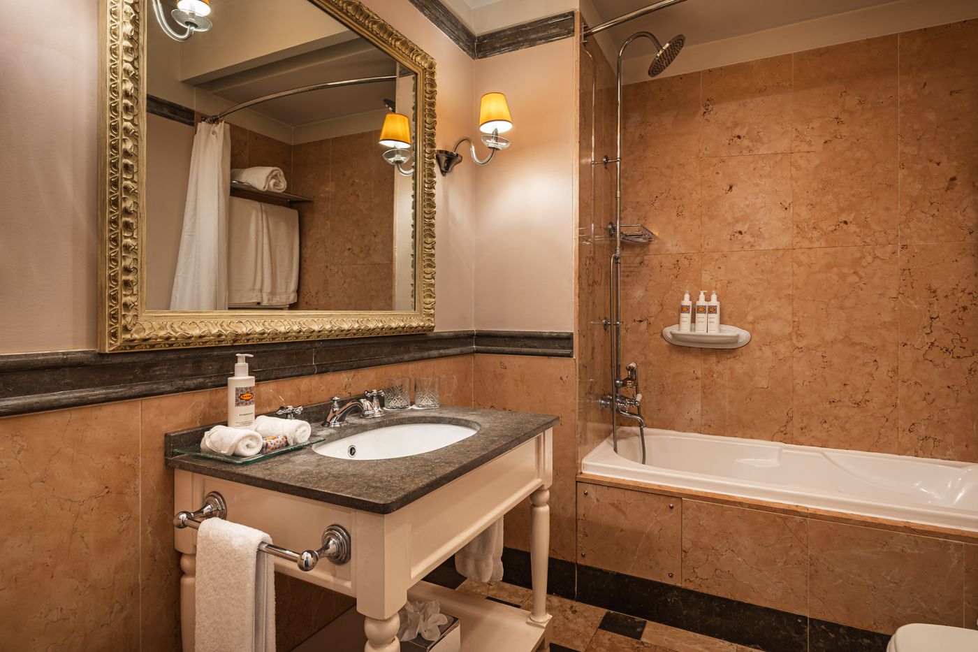 Tivoli-Palacio-de-Seteais-Room-45