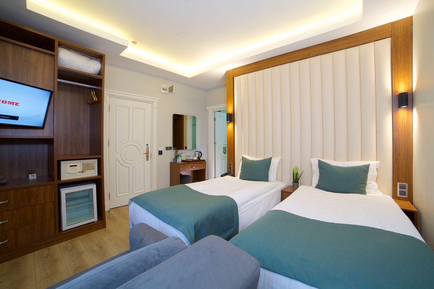 Hotel-Black-Tulip-Room-15