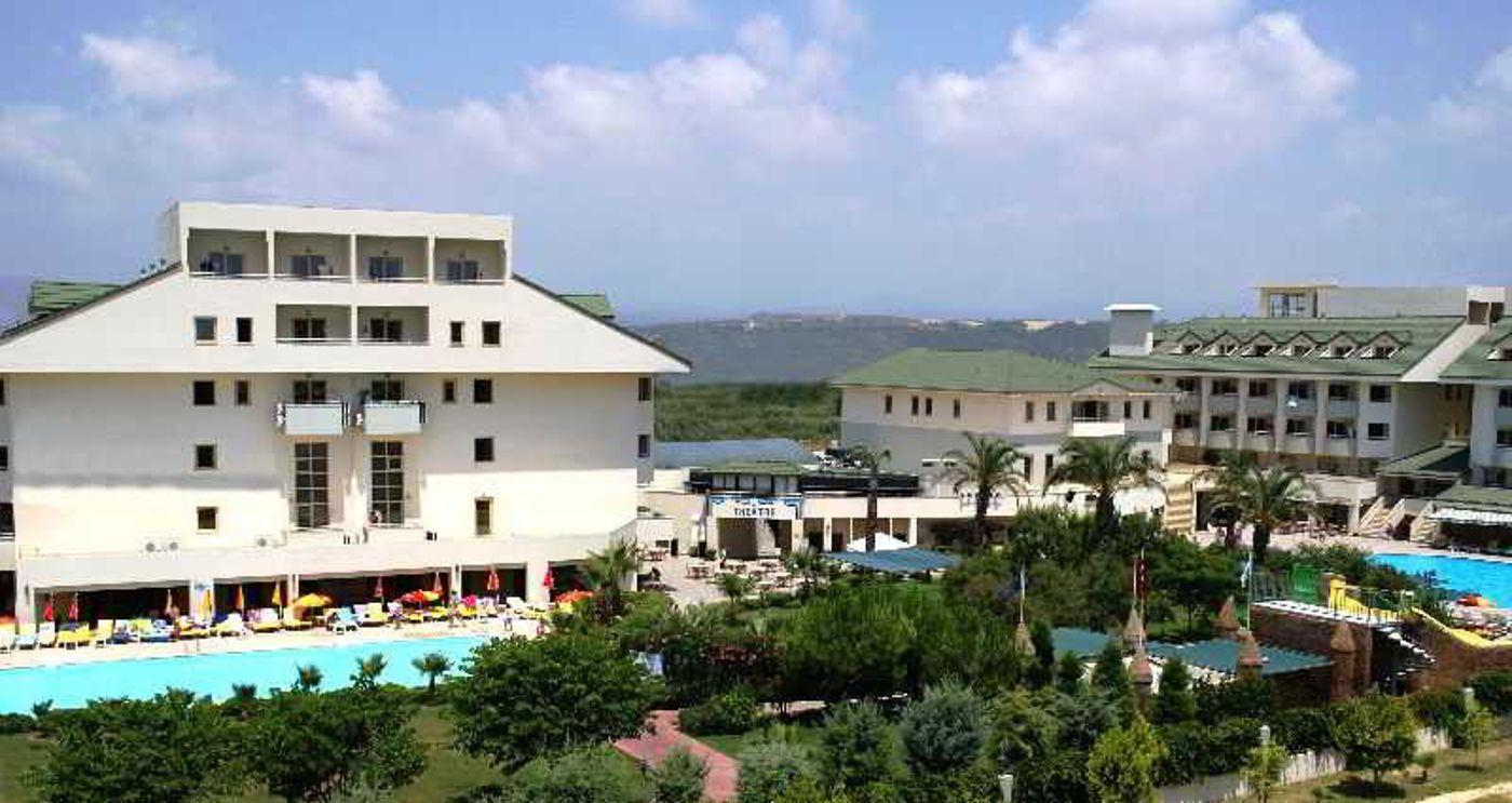 Side-Breeze-Hotel-General-view-8