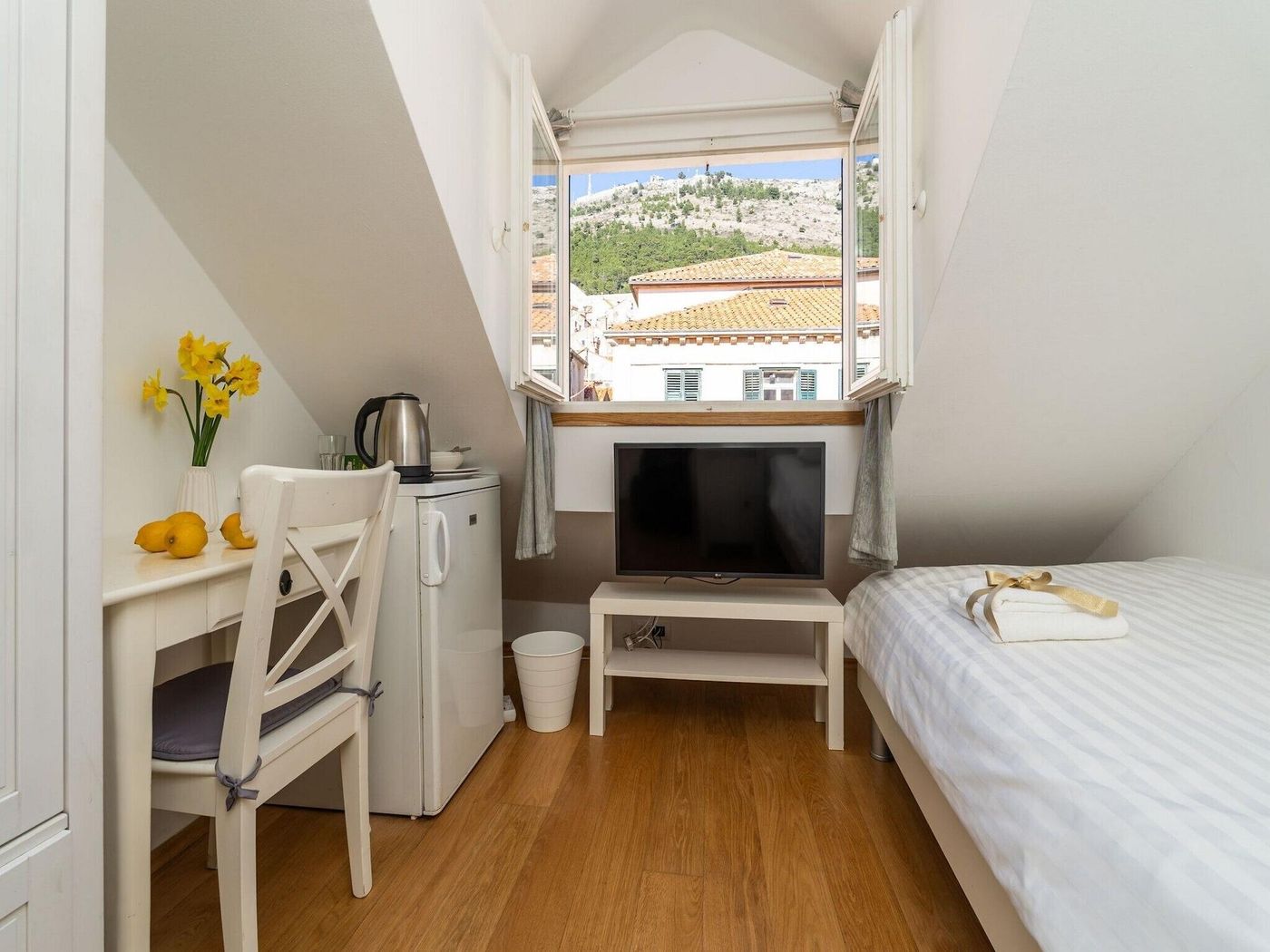 Lumin-Guesthouse-Room-38