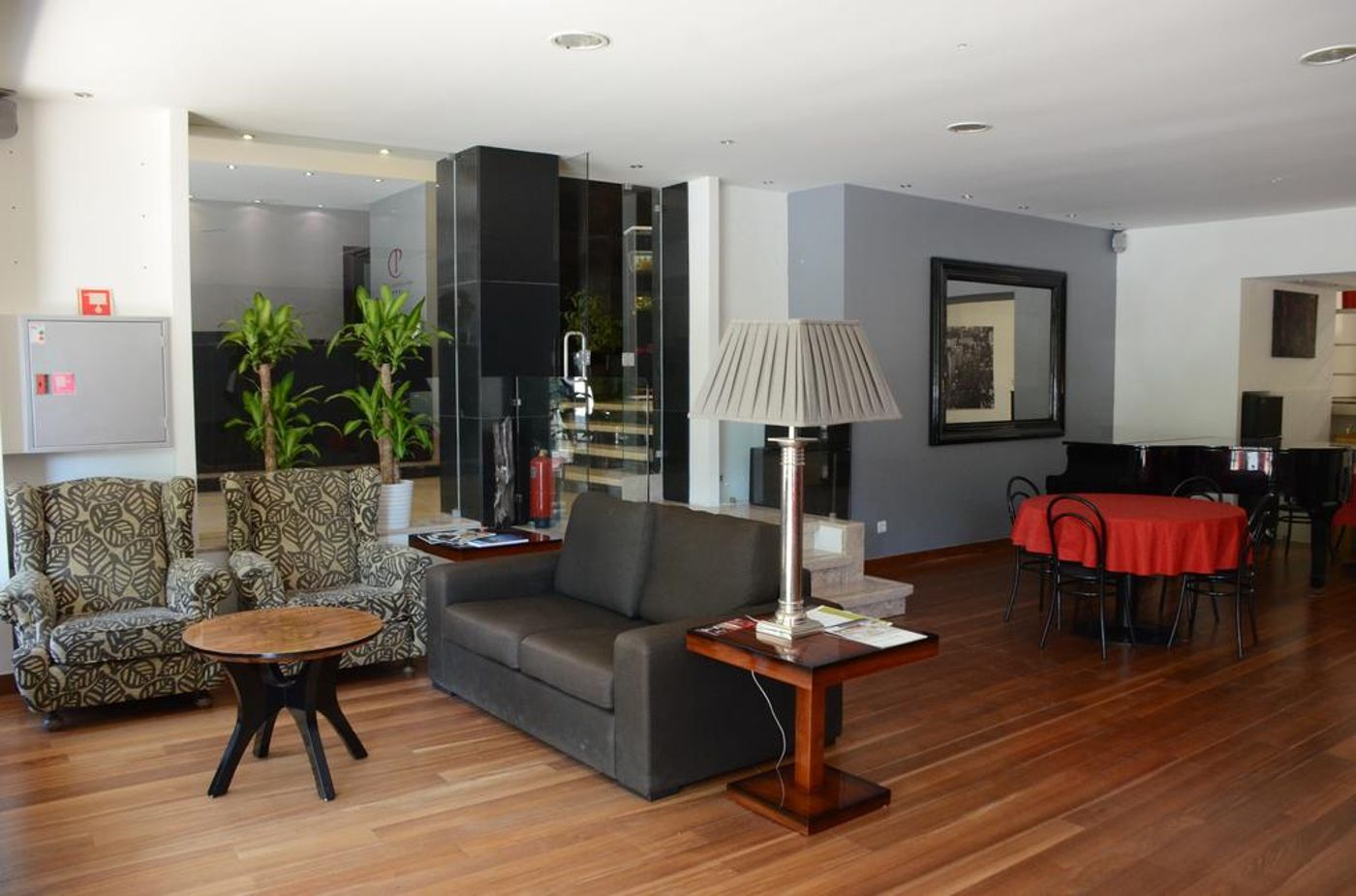 Lisboa-Central-Park-Lobby-9